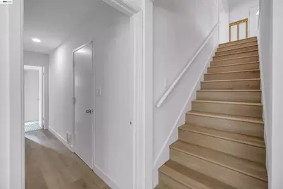 18286 Center St, Castro Valley, CA 94546 - Photo 32