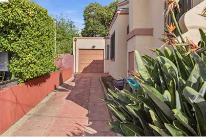 2939 57th Ave, Oakland, CA 94605 - Photo 4