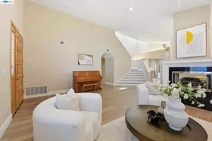 7880 La Quinta Ct, Pleasanton, CA 94588 - Photo 2