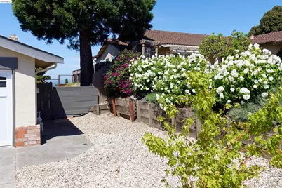 983 Seascape Cir, Rodeo, CA 94572 - Photo 4
