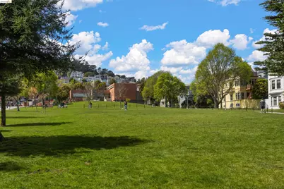 12 Beaver St, San Francisco, CA 94114 - Photo 32