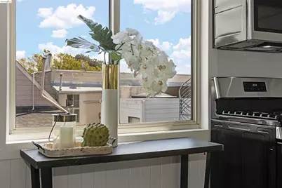 12 Beaver St, San Francisco, CA 94114 - Photo 18