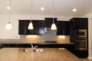 1090 Lavender St, Manteca, CA 95337 - Photo 8