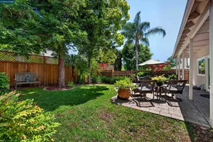 129 Deodar Dr, Pacheco, CA 94553 - Photo 30