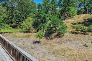 2050 Blackwood Dr, Walnut Creek, CA 94596 - Photo 32
