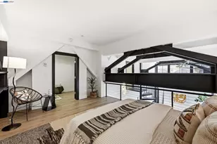 330 13th St, Oakland, CA 94612 - Photo 16