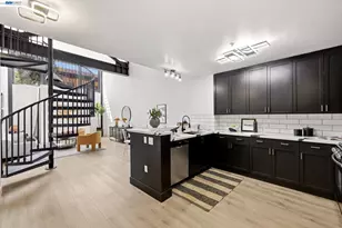 330 13th St, Oakland, CA 94612 - Photo 4