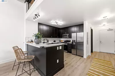 330 13th St #1A, Oakland, CA 94612 - Photo 8