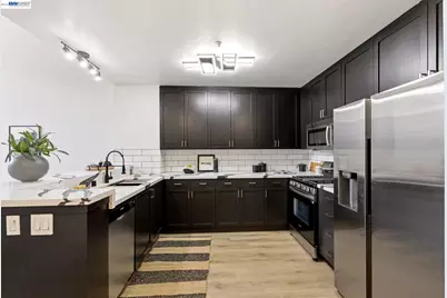 330 13th St #1A, Oakland, CA 94612 - Photo 4