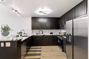 330 13th St, Oakland, CA 94612 - Photo 4