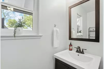 5505 Roundtree Dr #B, Concord, CA 94521 - Photo 18