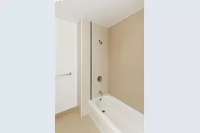2300 Broadway #5, Oakland, CA 94612 - Photo 28