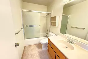 710 Fountainhead Dr, San Leandro, CA 94578 - Photo 14