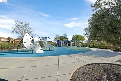 8219 Brookhaven Cir, Discovery Bay, CA 94505 - Photo 32