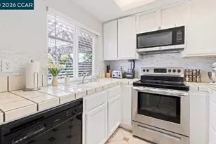 2024 Galway Dr, Pittsburg, CA 94565 - Photo 6