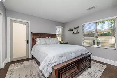 908 Smith Ln, Milpitas, CA 95035 - Photo 16