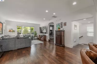 908 Smith Ln, Milpitas, CA 95035 - Photo 10