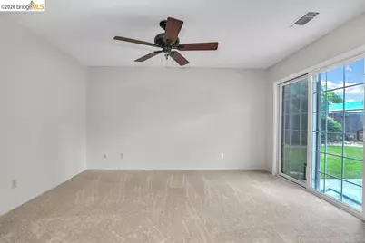 1040 Kapareil Dr, Tracy, CA 95376 - Photo 22