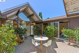 8077 Shay Dr, Oakland, CA 94605 - Photo 10