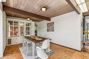 8077 Shay Dr, Oakland, CA 94605 - Photo 20