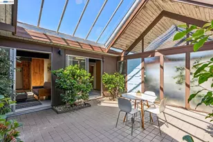 8077 Shay Dr, Oakland, CA 94605 - Photo 8