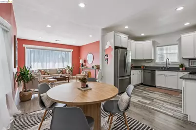 2010 Filbert, Oakland, CA 94607 - Photo 10