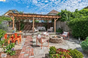 2010 Filbert, Oakland, CA 94607 - Photo 12