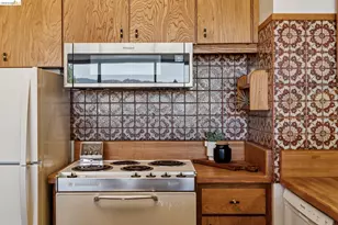 320 Lee St, Oakland, CA 94610 - Photo 22