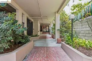 322 Hanover Ave, Oakland, CA 94606 - Photo 40