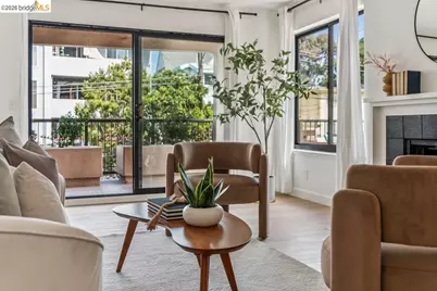 322 Hanover Ave #212, Oakland, CA 94606 - Photo 6