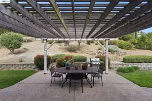 409 Oak Ln, Pleasanton, CA 94566 - Photo 42