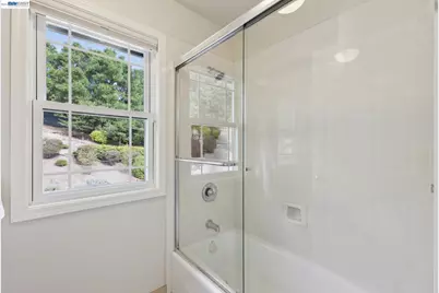 409 Oak Ln, Pleasanton, CA 94566 - Photo 36