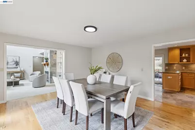 409 Oak Ln, Pleasanton, CA 94566 - Photo 10