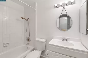 375 Camelback Rd, Pleasant Hill, CA 94523 - Photo 20