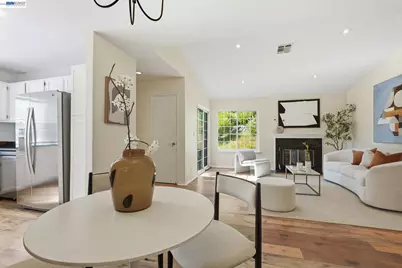 515 Canyon Oaks Dr #F, Oakland, CA 94605 - Photo 14