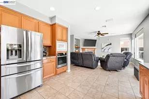 4547 Glenbrook Dr, Tracy, CA 95377 - Photo 18