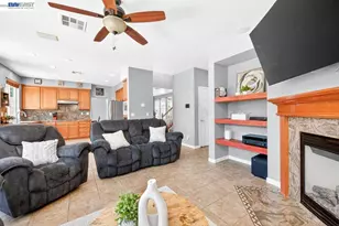 4547 Glenbrook Dr, Tracy, CA 95377 - Photo 18