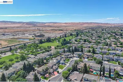 4547 Glenbrook Dr, Tracy, CA 95377 - Photo 46