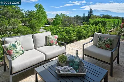 2181 Ptarmigan Dr #2, Walnut Creek, CA 94595 - Photo 10