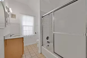 2522 19th Ave, Oakland, CA 94606 - Photo 14