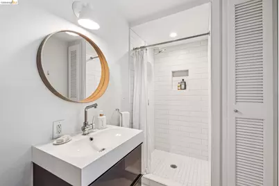 2059 Mastlands Dr, Oakland, CA 94611 - Photo 36