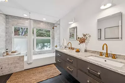 2059 Mastlands Dr, Oakland, CA 94611 - Photo 28