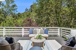 2059 Mastlands Dr, Oakland, CA 94611 - Photo 20