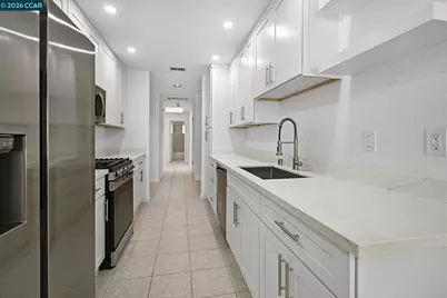 320 Warmcastle Court, Martinez, CA 94553 - Photo 10