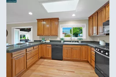 7286 Sheffield Ln, Dublin, CA 94568 - Photo 10