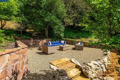 1006 Howard Hills Rd, Lafayette, CA 94549 - Photo 42