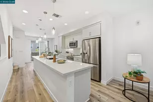 150 Uptown Cir, Oakland, CA 94607 - Photo 12