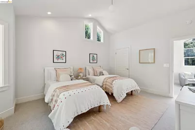 23 Valant Place, Piedmont, CA 94610 - Photo 42