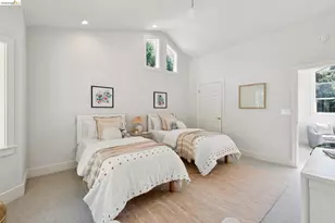 23 Valant Pl, Piedmont, CA 94610 - Photo 42