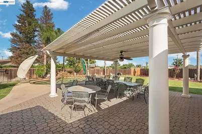 810 Vinewood Dr, Modesto, CA 95351 - Photo 18